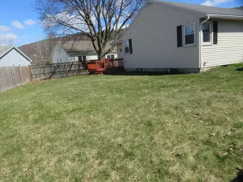 Exterior - 13 Sutton Pl, Easthampton, MA 01027 photo 8 of 12
