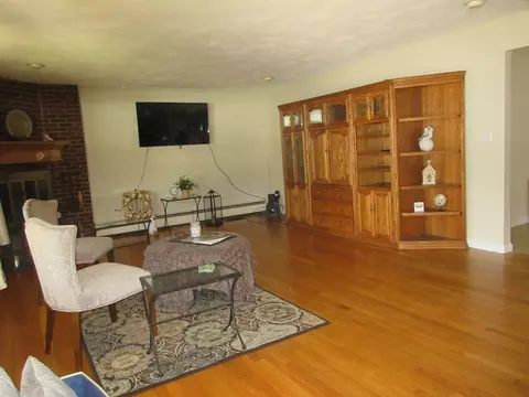 Living - 13 Sutton Pl, Easthampton, MA 01027 photo 1 of 6