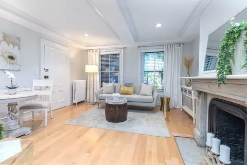 80 Mount Vernon St #2, Boston, MA 02108