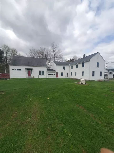 956 Abc Bridge St, Pelham, NH 03076