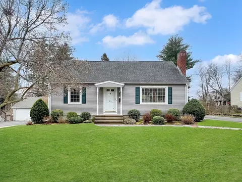 25 Speight Arden, East Longmeadow, MA 01028