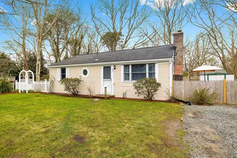 29 Signe Rd, Dennis, MA 02638