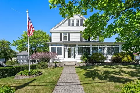 206 Common St, Walpole, MA 02081 photo 2