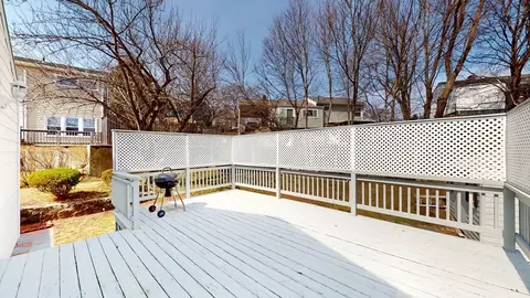 Exterior - 8 Stone Rd, Arlington, MA 02474 photo 6 of 7