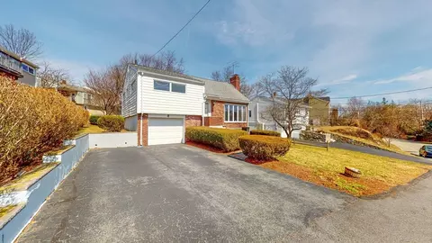 Exterior - 8 Stone Rd, Arlington, MA 02474 photo 2 of 7