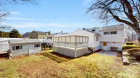 Exterior - 8 Stone Rd, Arlington, MA 02474 photo 7 of 7