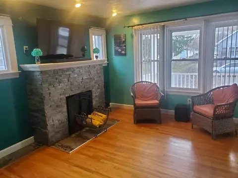 147 Denver, Springfield, MA 01109 photo 7