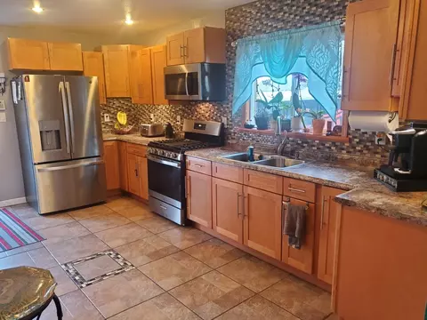 147 Denver, Springfield, MA 01109 photo 3