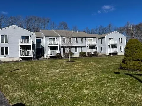 144 Hart St #48, Taunton, MA 02780