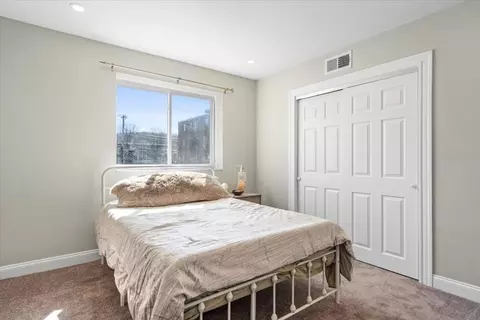 790 Hyde Park Ave #15, Boston, MA 02136