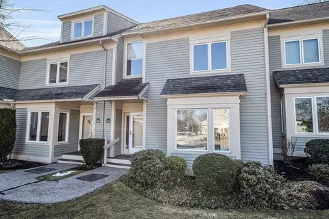 21 Landing Dr #21, Methuen, MA 01844