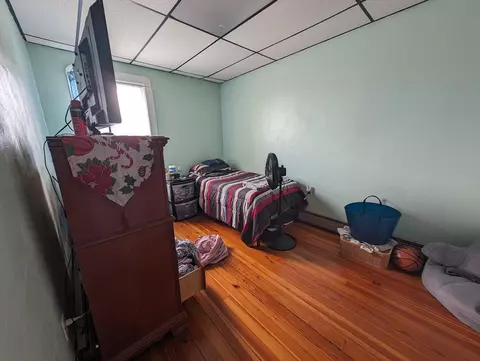 Bedroom - 483 Stafford Rd, Fall River, MA 02721 photo 8 of 8