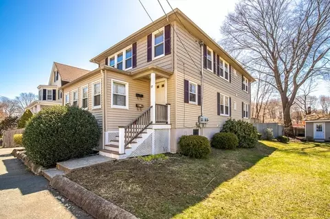 17 Newbury St #2, Beverly, MA 01915