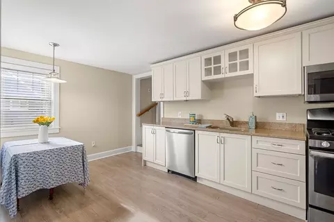 37 Bubier Rd, Marblehead, MA 01945 photo 7
