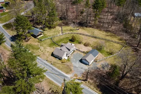 123 Russellville Rd, Southampton, MA 01073