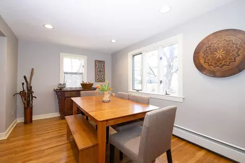 Dining - 3 Hoover Rd, Hingham, MA 02043 photo 1 of 2