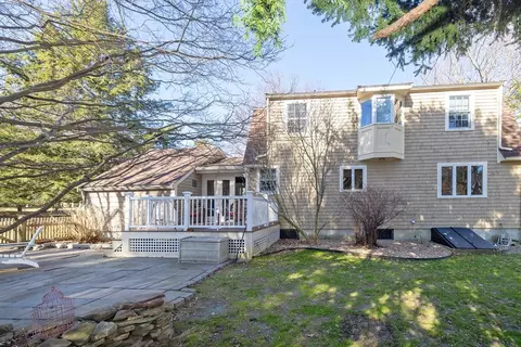 Exterior - 3 Hoover Rd, Hingham, MA 02043 photo 3 of 11