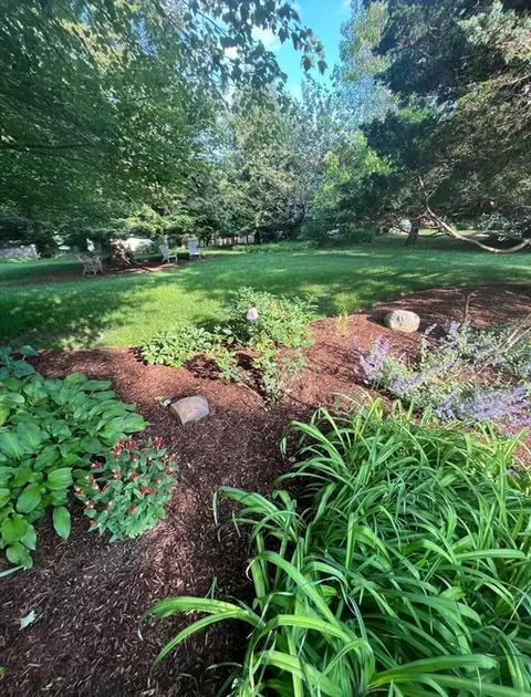 Exterior - 3 Hoover Rd, Hingham, MA 02043 photo 8 of 11