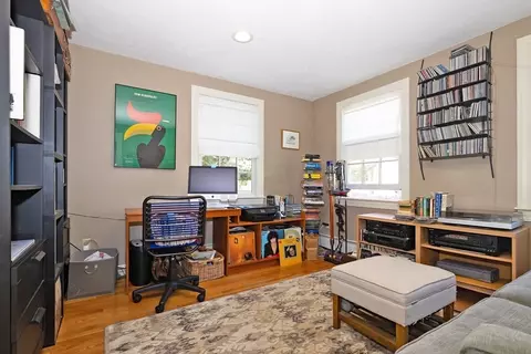 Living - 3 Hoover Rd, Hingham, MA 02043 photo 3 of 4