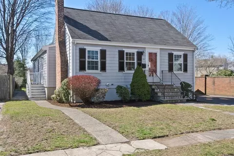 23 Welland Rd, Weymouth, MA 02188