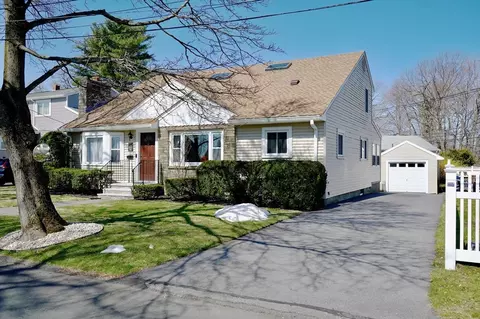 16 Lynn End Rd, Lynn, MA 01904