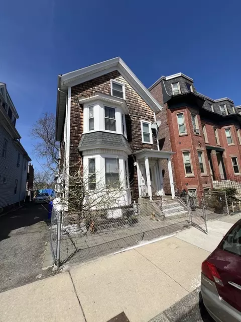 116 Brook Ave, Boston, MA 02125