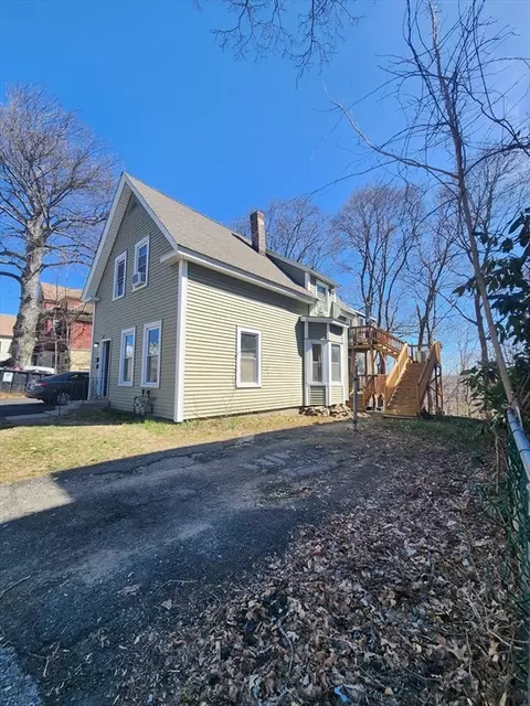 Exterior - 37 Richard St, Worcester, MA 01603 photo 5 of 9