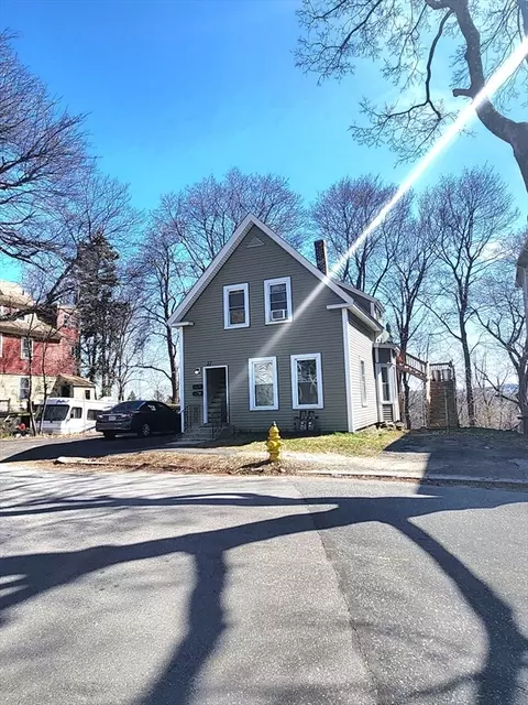 Exterior - 37 Richard St, Worcester, MA 01603 photo 3 of 9