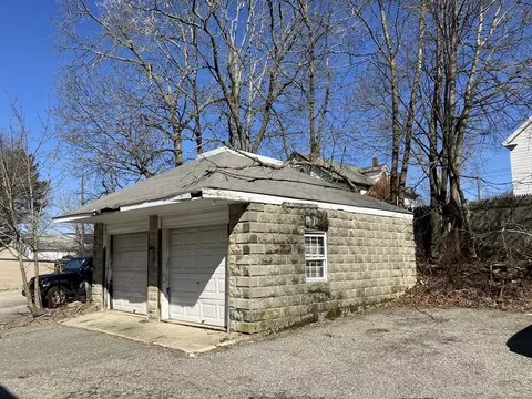 Exterior - 21 Whitcomb St, Webster, MA 01570 photo 7 of 7
