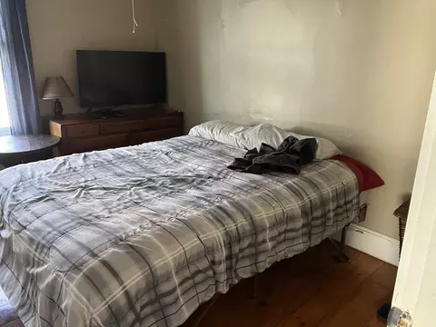 Bedroom - 21 Whitcomb St, Webster, MA 01570 photo 5 of 7