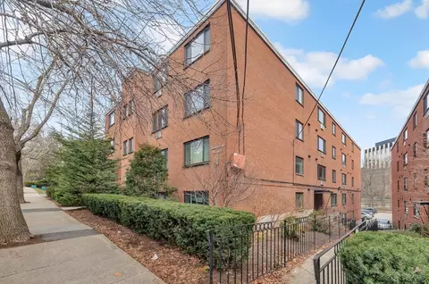 205 Kent St #36, Brookline, MA 02446