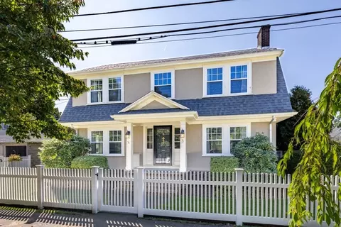 3 Avalon Rd, Milton, MA 02186