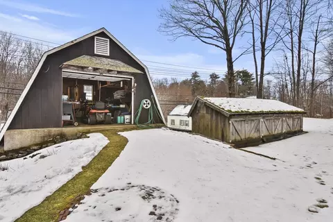 Exterior - 44 Carter St, Berlin, MA 01503 photo 7 of 7
