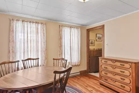Dining - 44 Carter St, Berlin, MA 01503 photo 3 of 3