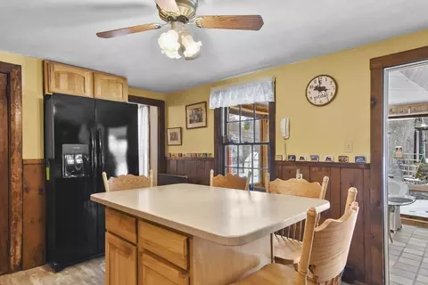 Kitchen - 44 Carter St, Berlin, MA 01503 photo 2 of 2