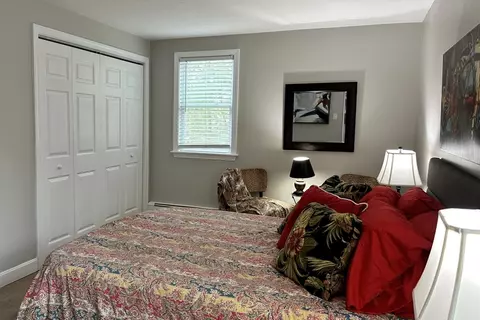Bedroom - 2 S Precinct, Barnstable, MA 02632 photo 6 of 11