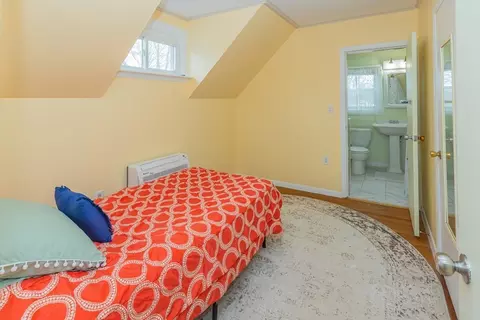 Bedroom - 13 Harvard St, Gloucester, MA 01930 photo 3 of 5