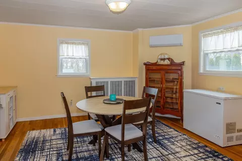 Dining - 13 Harvard St, Gloucester, MA 01930 photo 1 of 1