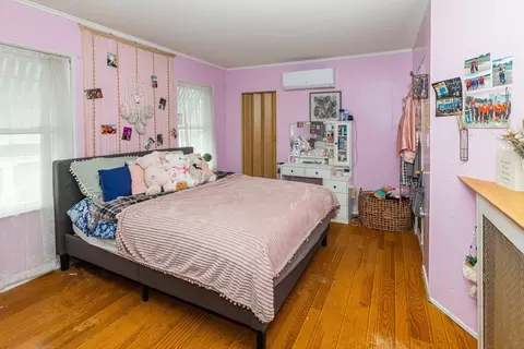 Bedroom - 13 Harvard St, Gloucester, MA 01930 photo 4 of 5