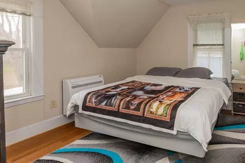 Bedroom - 13 Harvard St, Gloucester, MA 01930 photo 5 of 5