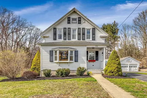 232 Pleasant St, Franklin, MA 02038
