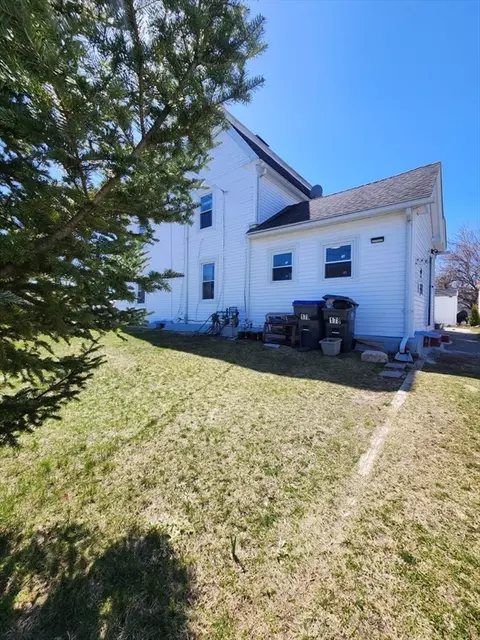 178 Merrimack St #178, Methuen, MA 01844