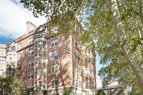 983 Memorial Dr #101, Cambridge, MA 02138