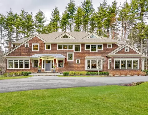 119 Lincoln Rd, Wayland, MA 01778