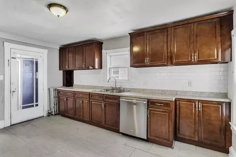 Kitchen - 191 Hampden St, Springfield, MA 01151 photo 3 of 5