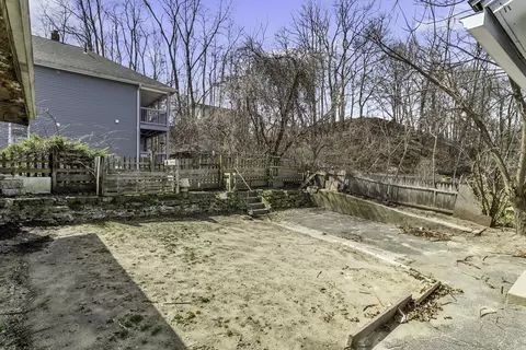 Exterior - 191 Hampden St, Springfield, MA 01151 photo 6 of 12