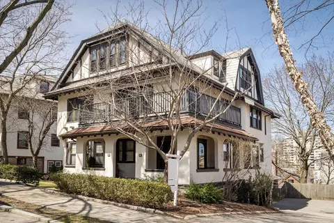Exterior - 51 Winthrop Rd #51, Brookline, MA 02445 photo 4 of 7