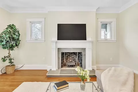 Living - 51 Winthrop Rd #51, Brookline, MA 02445 photo 4 of 7