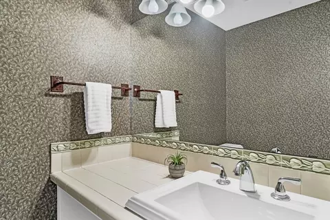 Bath - 51 Winthrop Rd #51, Brookline, MA 02445 photo 1 of 6