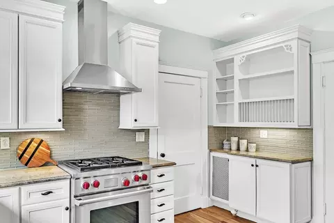 Kitchen - 51 Winthrop Rd #51, Brookline, MA 02445 photo 3 of 8